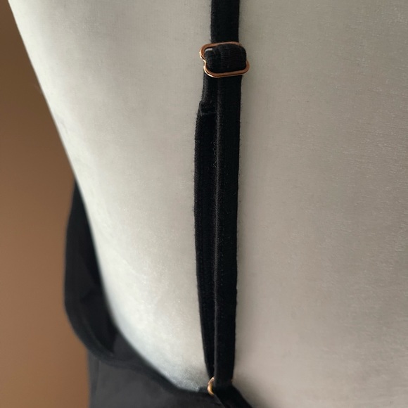 Savage x Fenty Tie Front Keyhole Slip - Picture 11 of 15